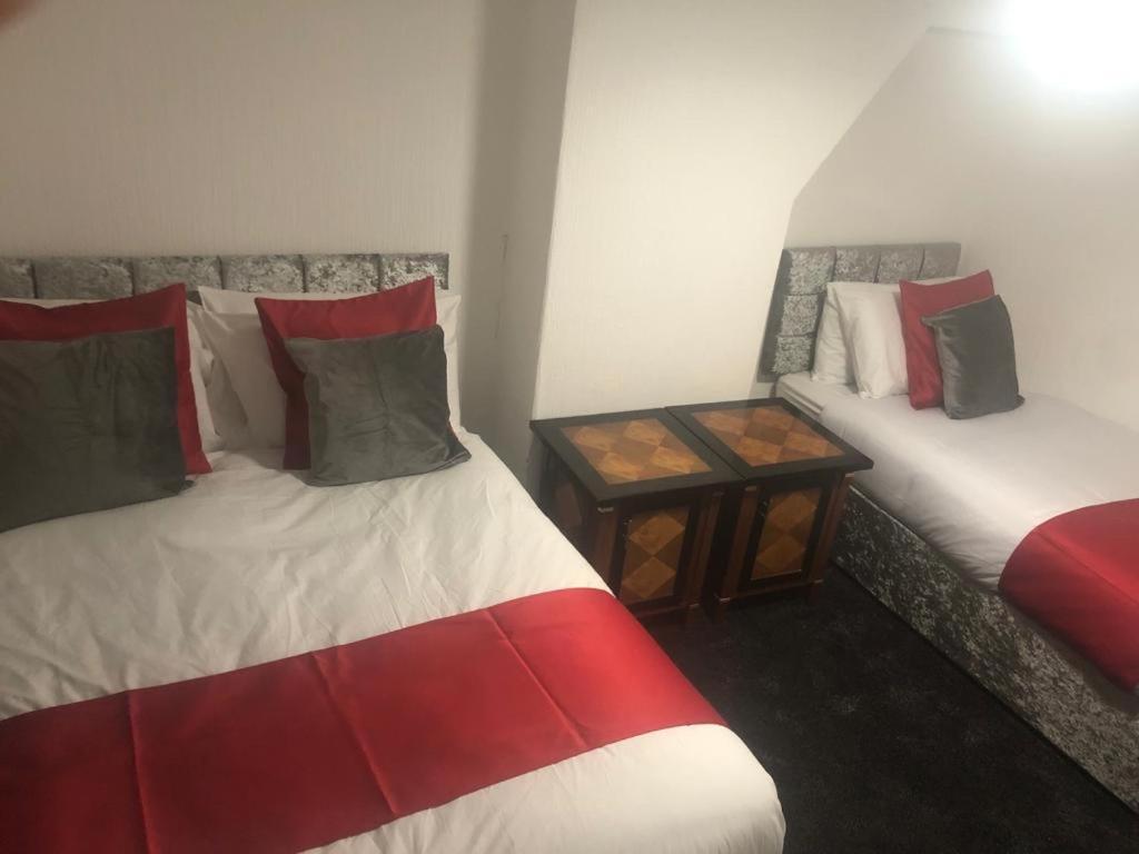 Kirubash Central Pier Hotel Blackpool Ngoại thất bức ảnh